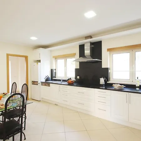 Pauline By Algarve Vacation Villa *