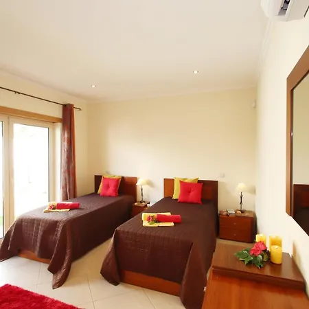 Pauline By Algarve Vacation Villa *