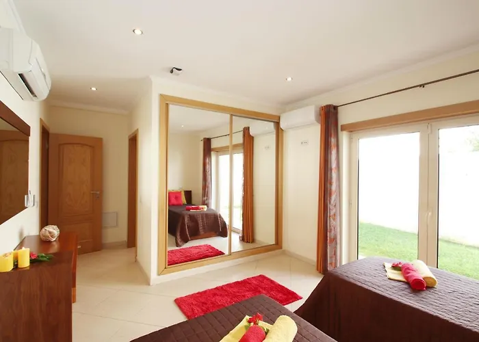 Pauline By Algarve Vacation