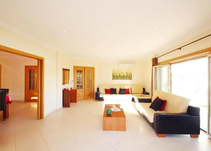 Pauline By Algarve Vacation *