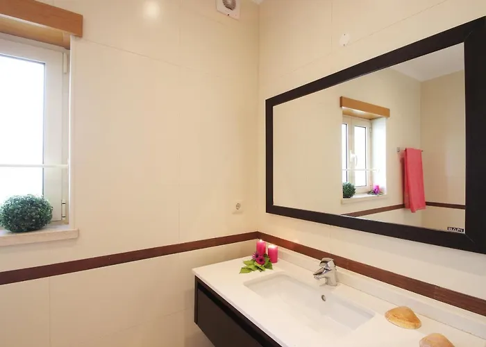 Pauline By Algarve Vacation