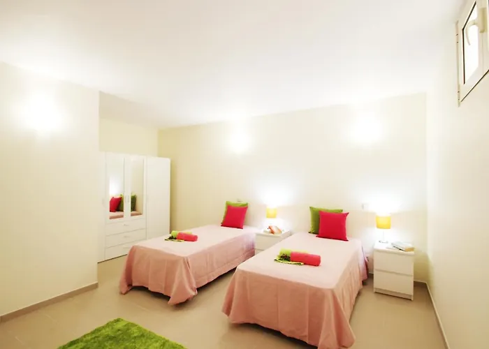 Pauline By Algarve Vacation * アルブフェイラ