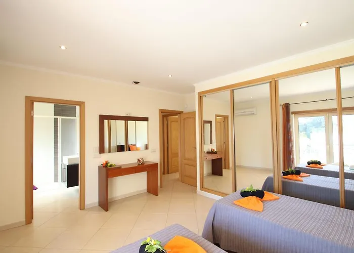 Pauline By Algarve Vacation アルブフェイラ