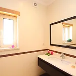 Pauline By Algarve Vacation Villa *